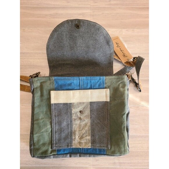 Bhrayna Tropical Tales Shoulder Bag BBW-1256 Boho Patchwork Canvas Leather NWT - Picture 3 of 9